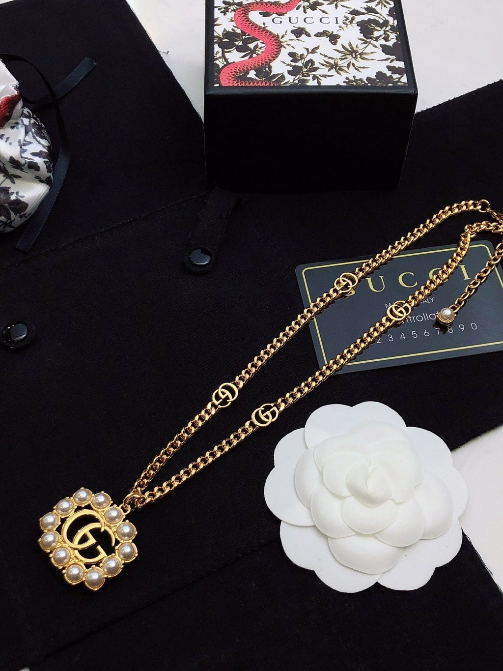 18K Double Gucci Pearl Double Gucci Necklace
