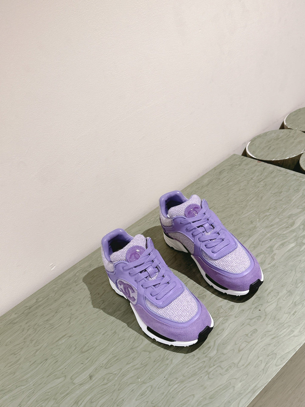 CHANEL TRAINERS IN LIGHT PURPLE SUEDE AND CALFSKIN