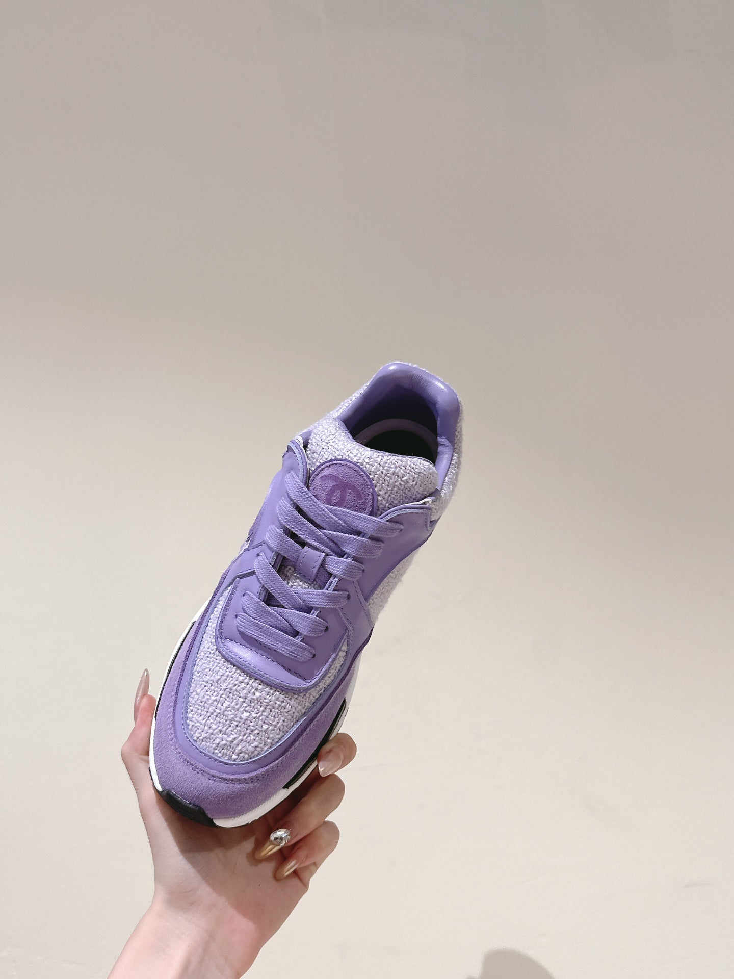 CHANEL TRAINERS IN LIGHT PURPLE SUEDE AND CALFSKIN