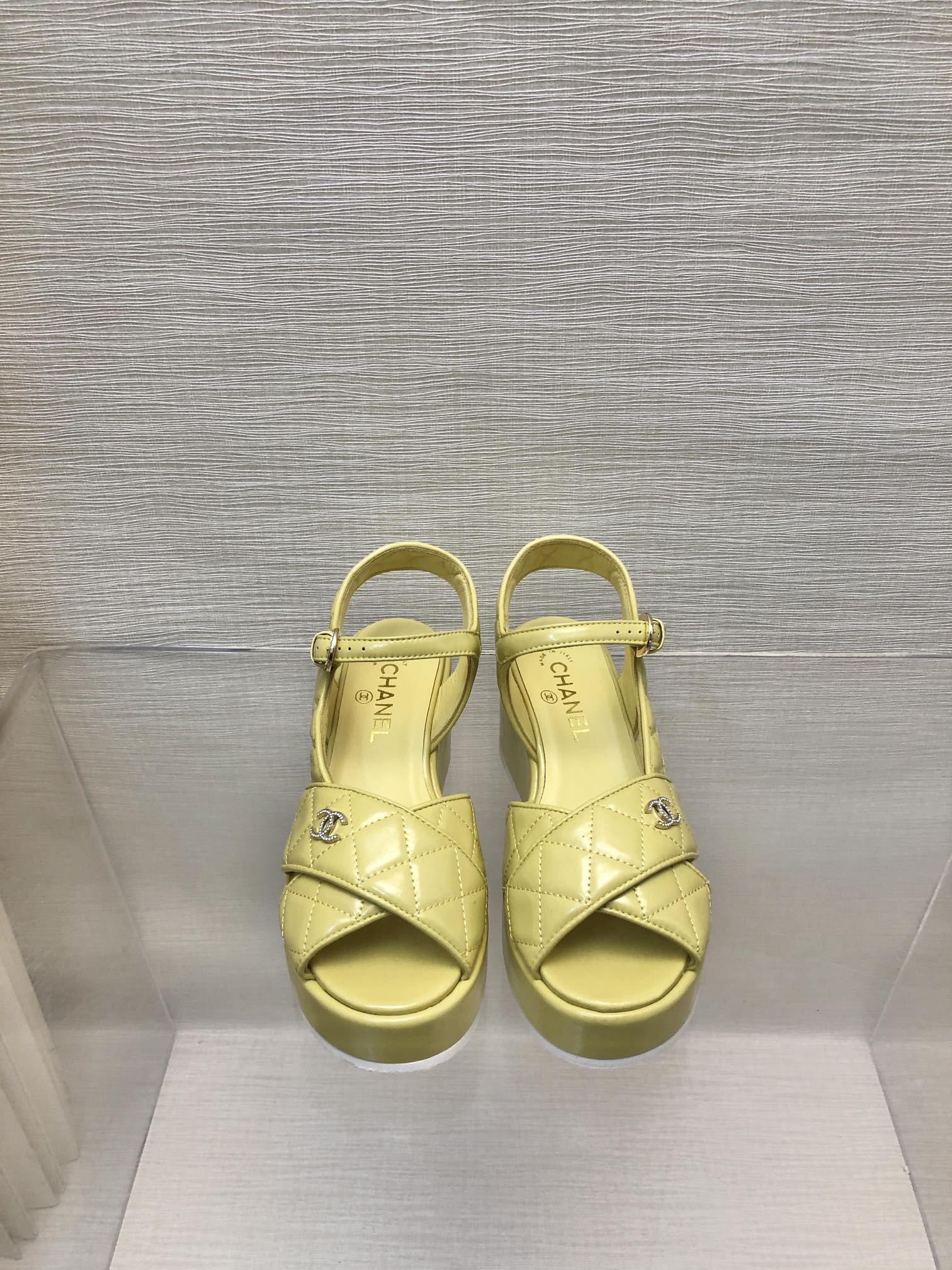 CHANEL WEDGE SANDALS IN YELLOW CREAM CALFSKIN