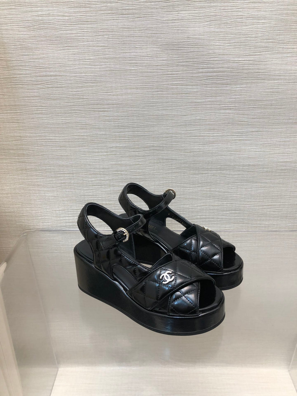 CHANEL WEDGE SANDALS IN BLACK CALFSKIN