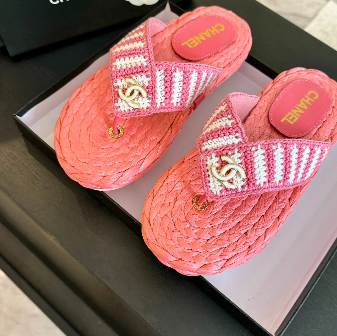 CHANEL Double C Hottest Knit Flip-Flops Light Pink