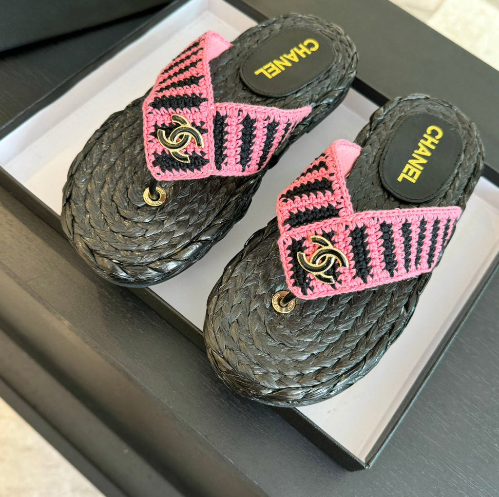 CHANEL Double C Hottest Knit Flip-Flops Black Pink