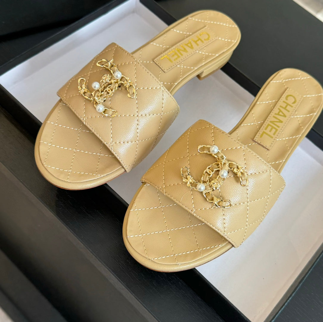 CHANEL SLIPPERS BEIGE CREAM QUILTED LAMBSKIN