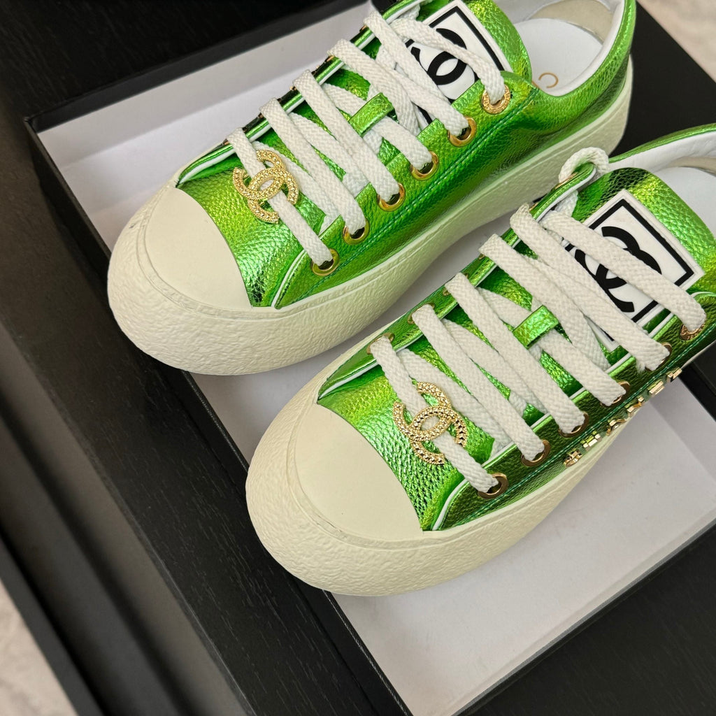 CHANEL BIG-HEAD COOKIE SHOES IN EMERALD GREEN LAMBSKIN