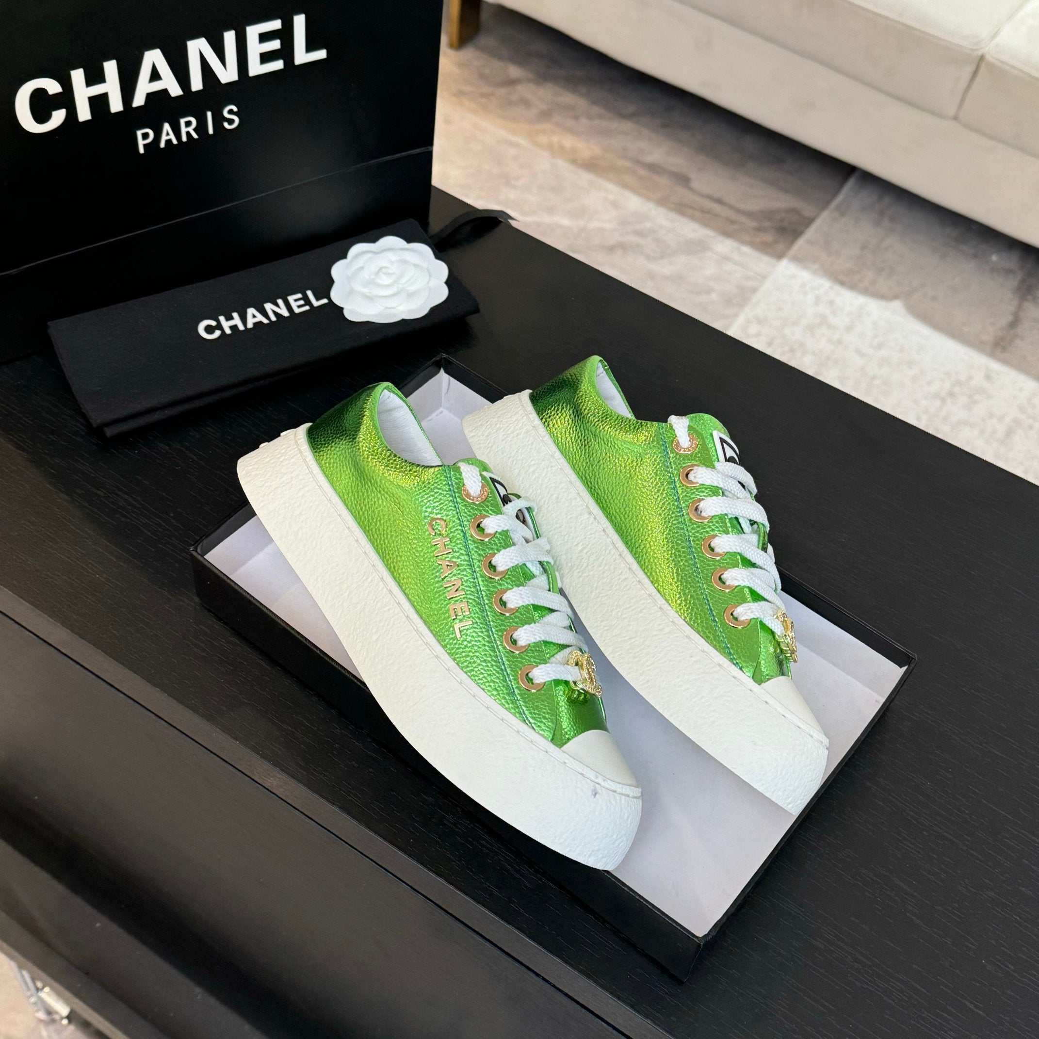 CHANEL BIG-HEAD COOKIE SHOES IN EMERALD GREEN LAMBSKIN