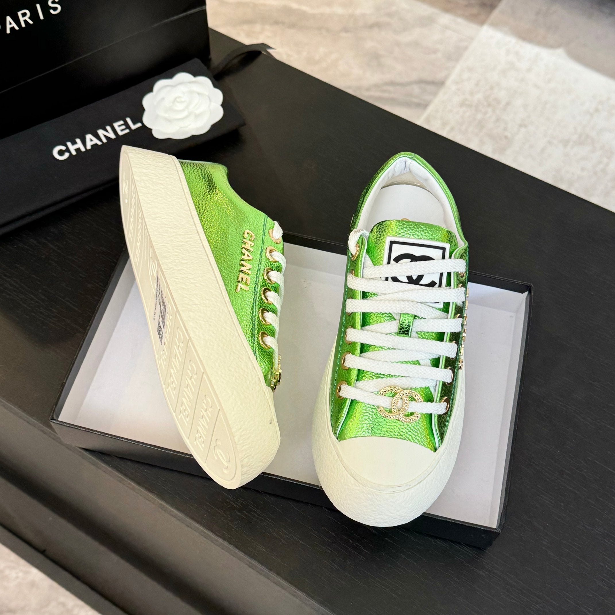CHANEL BIG-HEAD COOKIE SHOES IN EMERALD GREEN LAMBSKIN