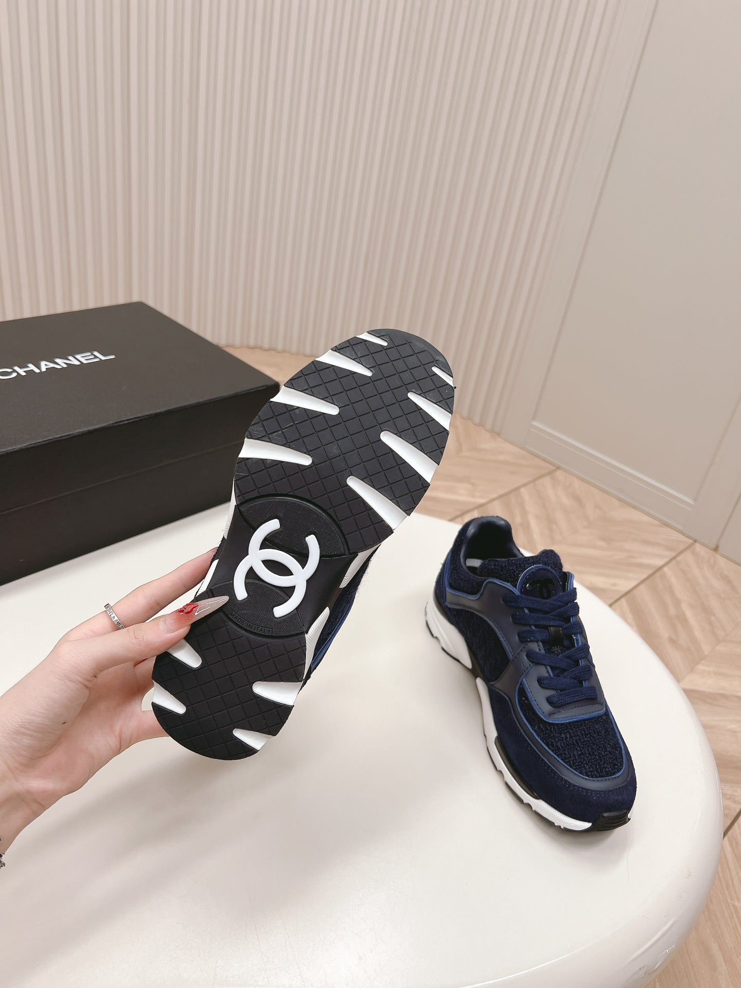 CHANEL TRAINERS IN MIDNIGHT BLUE SUEDE AND CALFSKIN