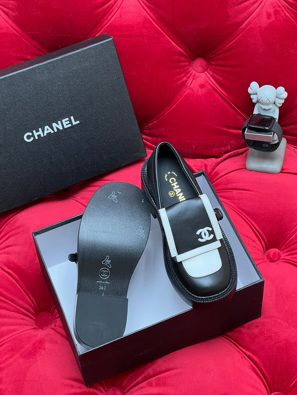 CHANEL MOASIN LOAFER IN BLACK MIX WHITE LAMBSKIN