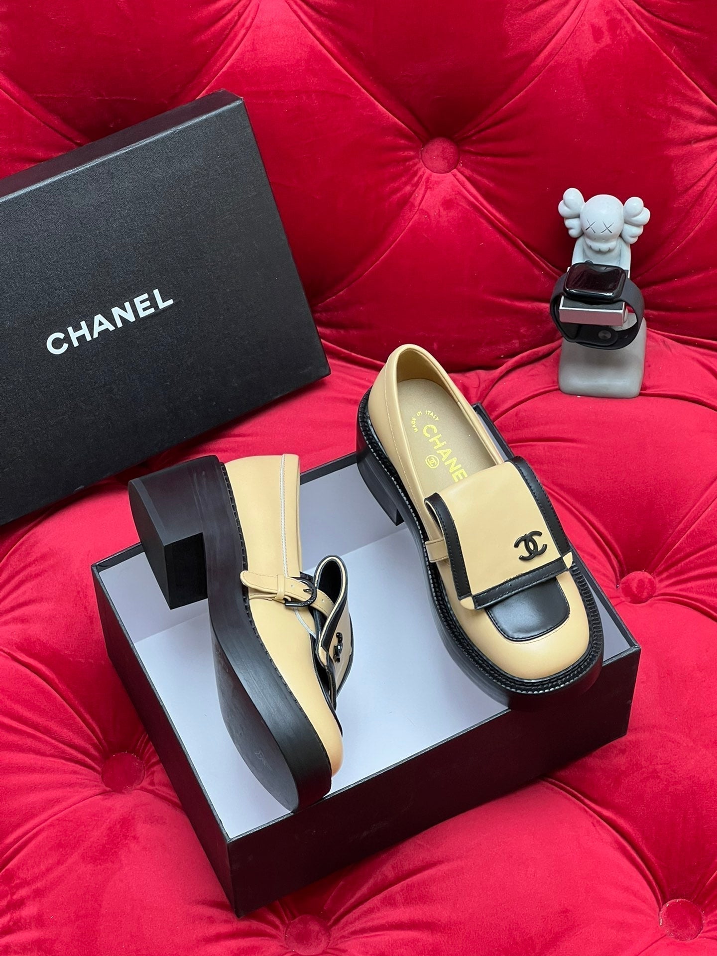 CHANEL MOASIN LOAFER IN YELLOW CREAM MIX BLACK LAMBSKIN