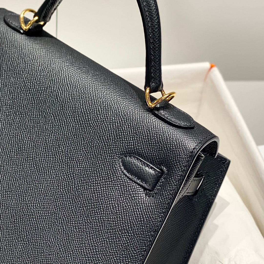 HERMES KELLY 25CM IN NOIR EPSOM CALFSKIN GOLD HARDWARE