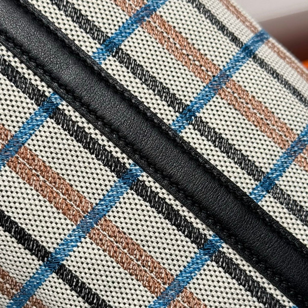 HERMES PICOTIN LOCK 18 BAG IN BLACK CALFSKIN ÉCRU/NOIR/FAUVE/NOIR/BLEU ZANZIBAR EMBROIDERY PLAID CANVAS