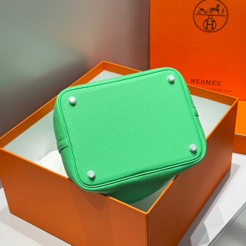 HERMES 25S PICOTIN LOCK 22 IN SPRING GREEN CALFSKIN SILVER HARDWARE