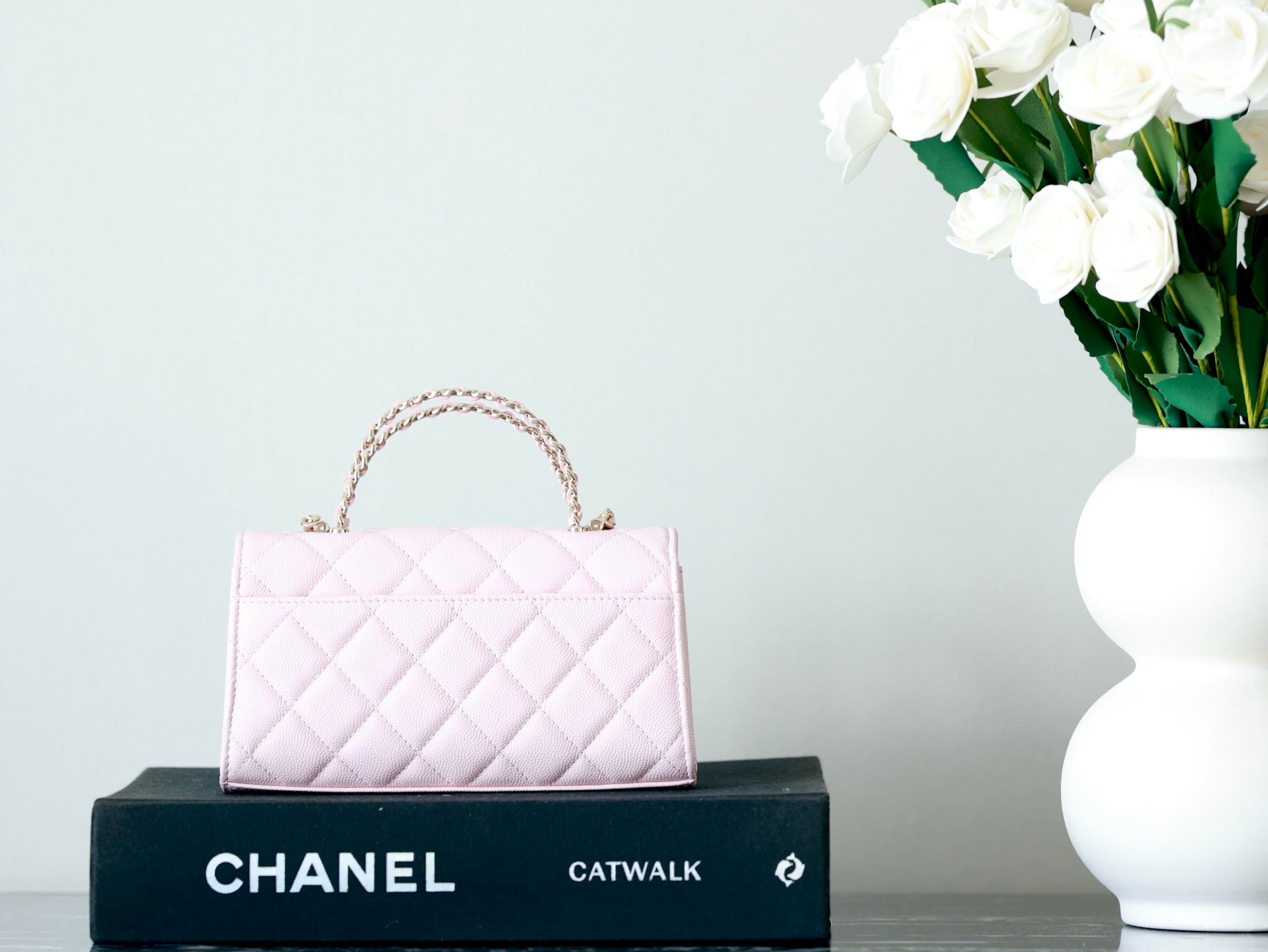 CHANEL 25S KELLY IN PASTEL PINK LAMBSKIN WITH GOLD HARDWARE
