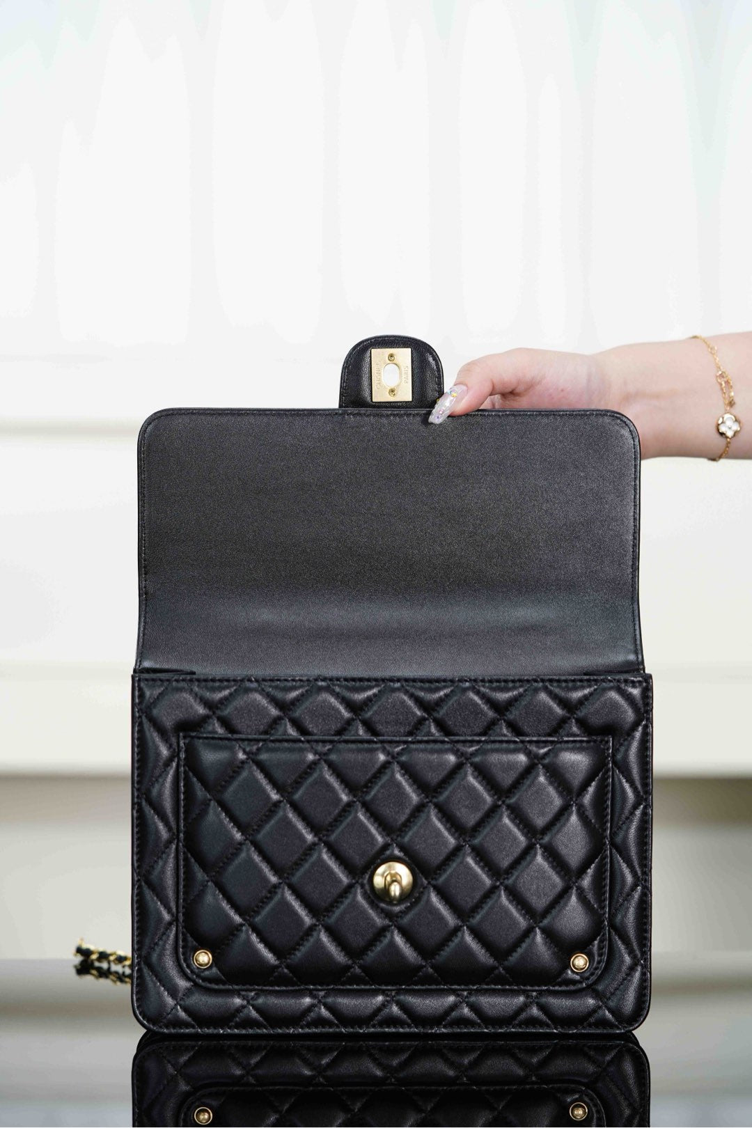 CHANEL 25S TOP HANDLE FLAP 23 CM IN BLACK LAMBSKIN WITH GOLD HARDWARE