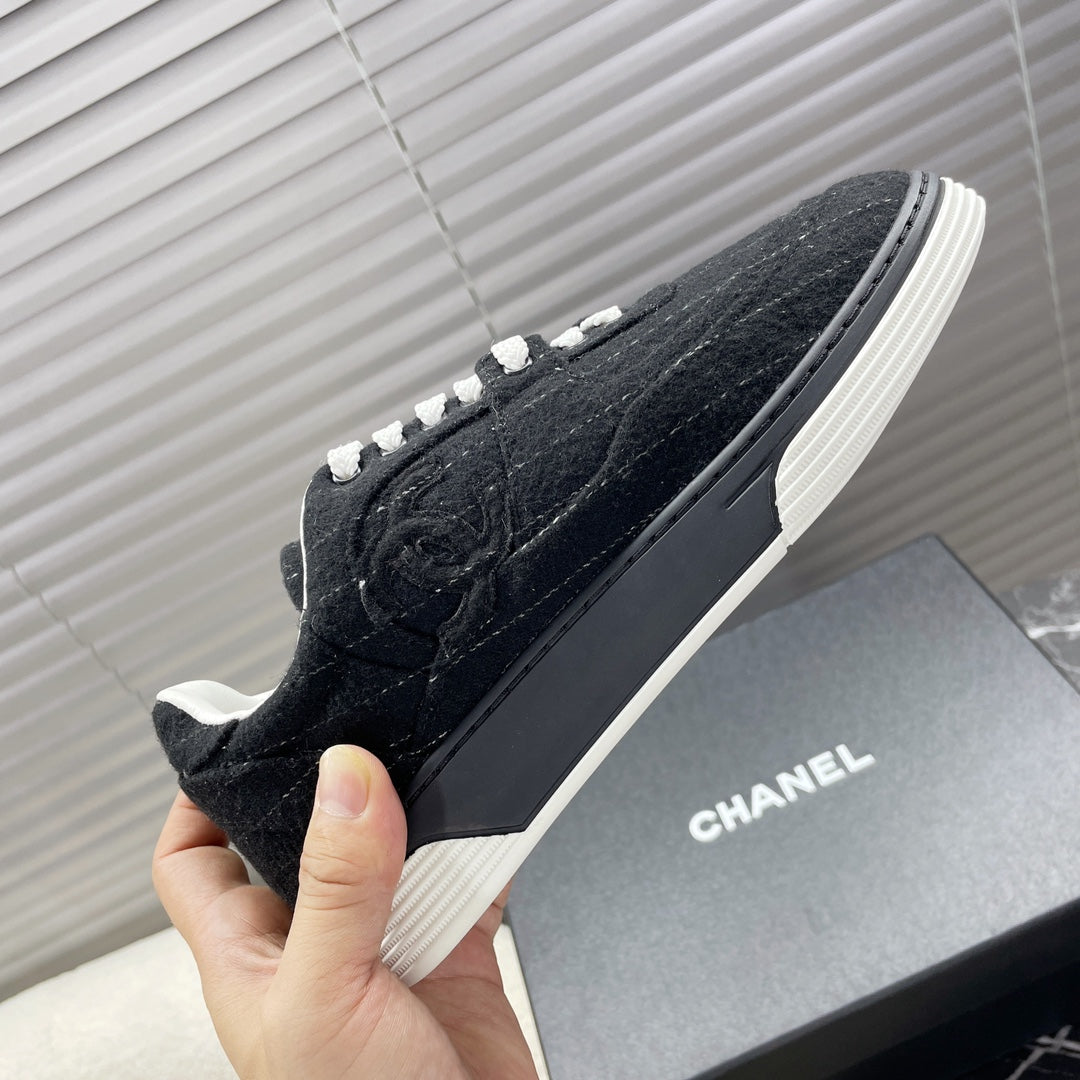 CHANEL TRAINER SHOES IN BLACK WOOL FABRIC