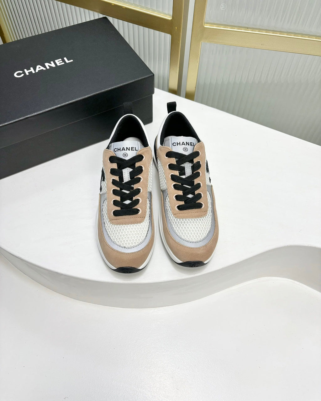 CHANEL SNEAKER IN TAN BROWN SUEDE AND GREY BREATHABLE MESH