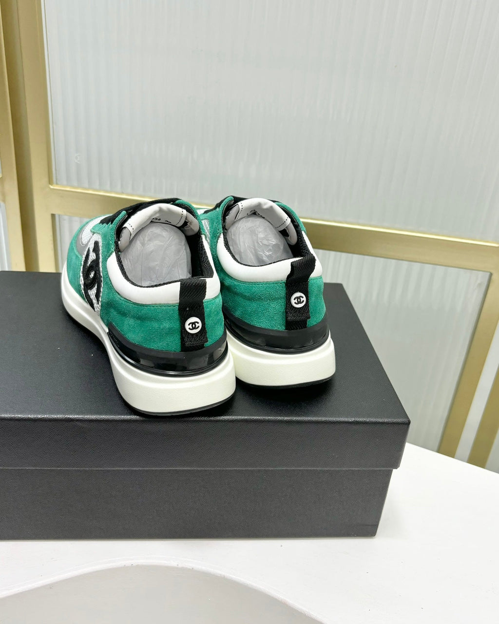 CHANEL SNEAKER IN JADE GREEN SUEDE AND GREY BREATHABLE MESH