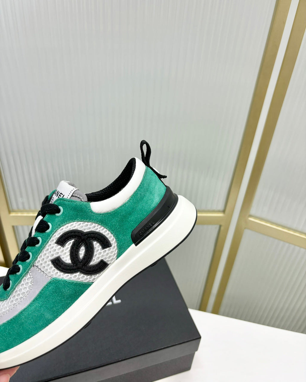 CHANEL SNEAKER IN JADE GREEN SUEDE AND GREY BREATHABLE MESH