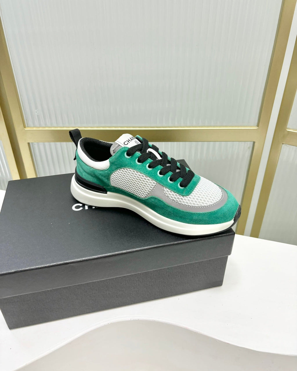CHANEL SNEAKER IN JADE GREEN SUEDE AND GREY BREATHABLE MESH