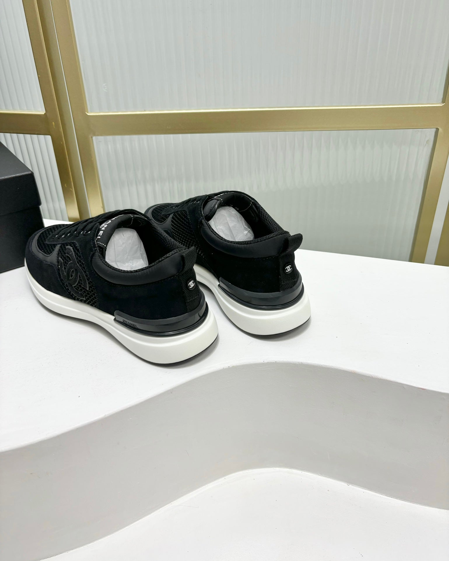 CHANEL SNEAKER IN BLACK SUEDE AND BREATHABLE MESH