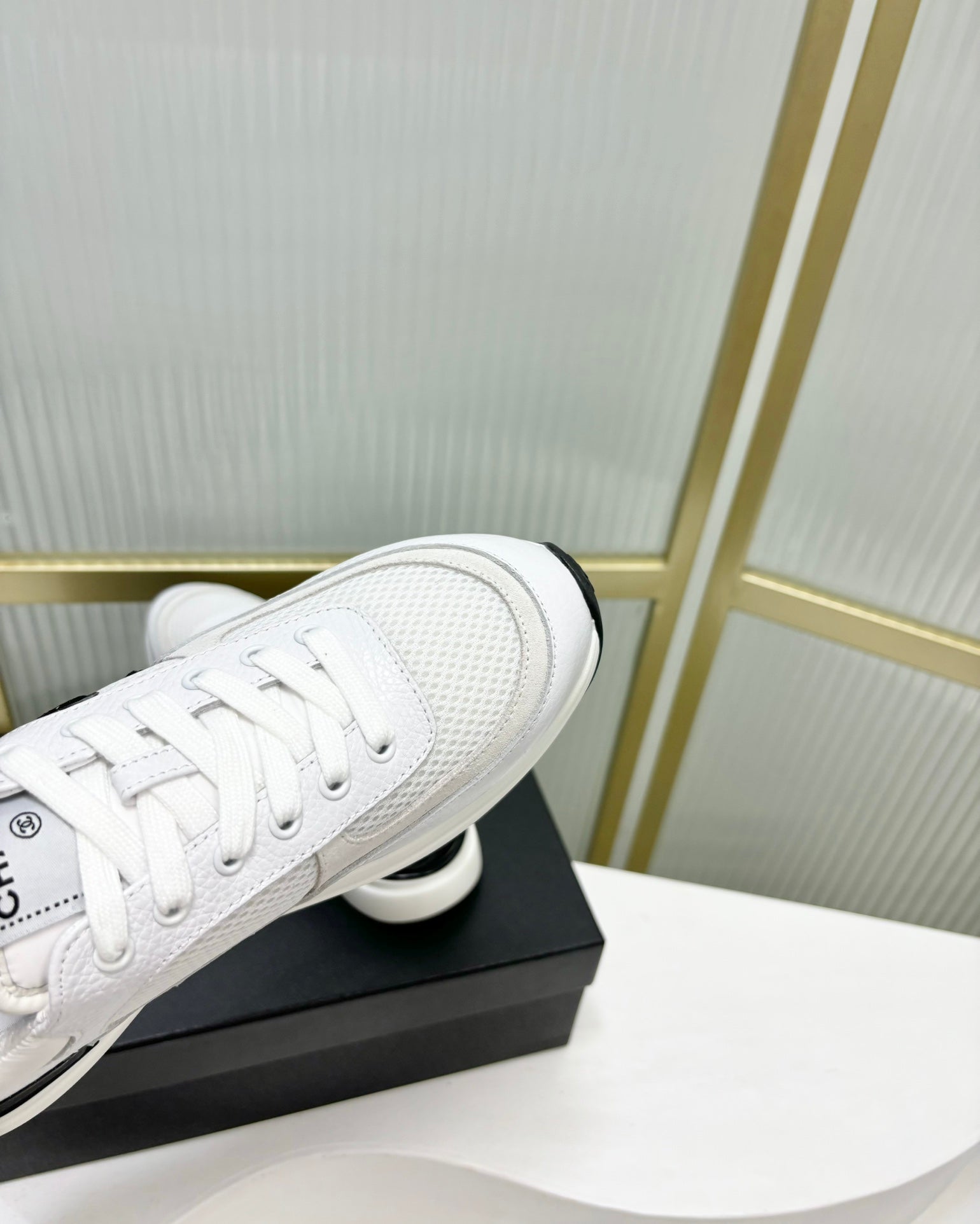 CHANEL SNEAKER IN WHITE SUEDE AND BREATHABLE MESH