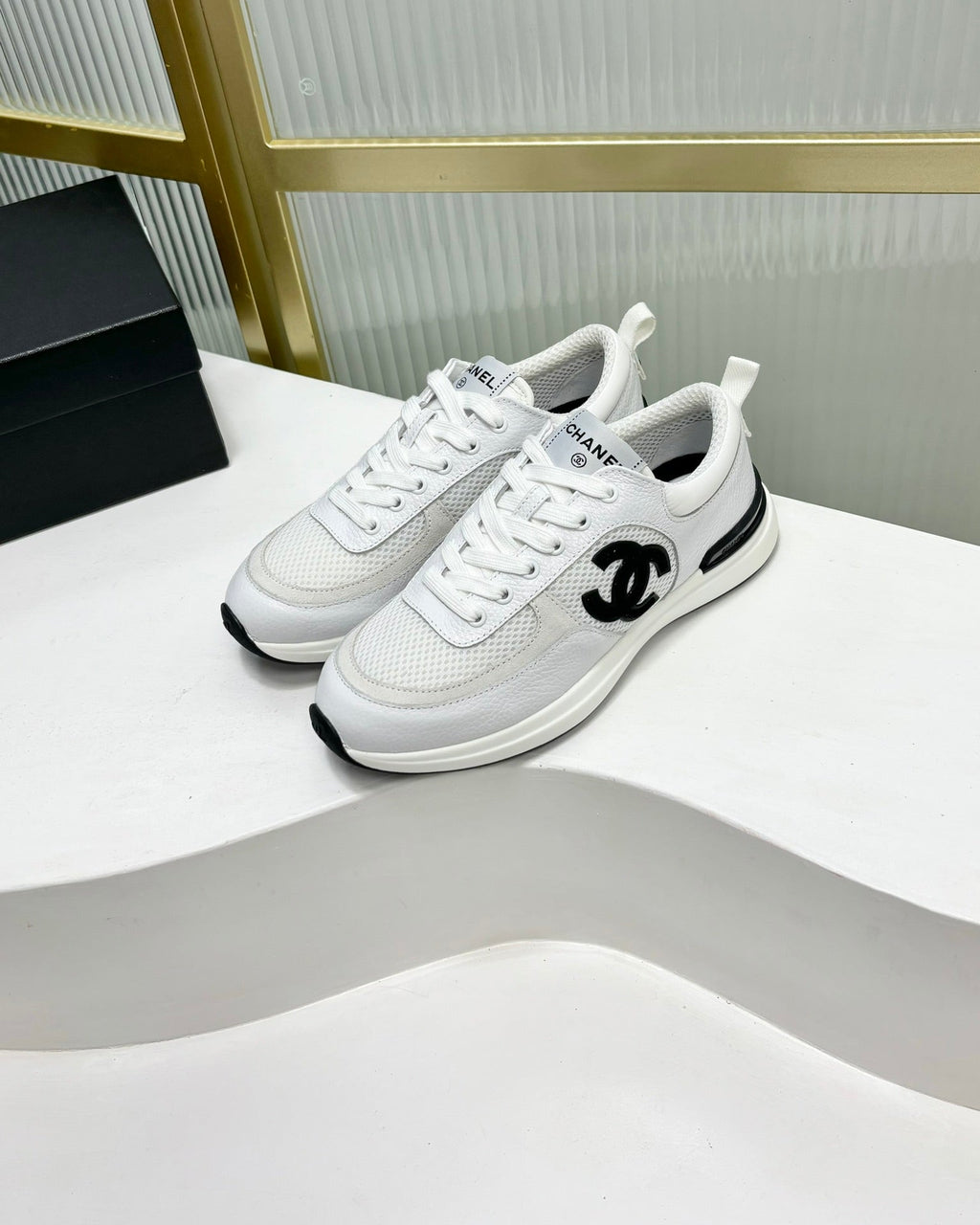 CHANEL SNEAKER IN WHITE SUEDE AND BREATHABLE MESH