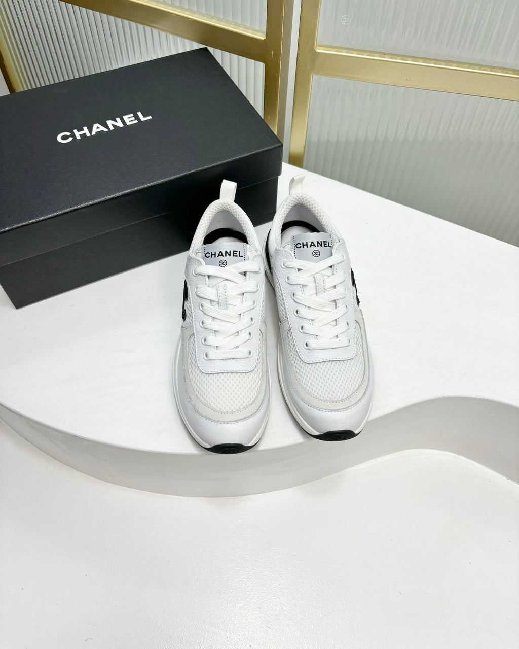 CHANEL SNEAKER IN WHITE SUEDE AND BREATHABLE MESH