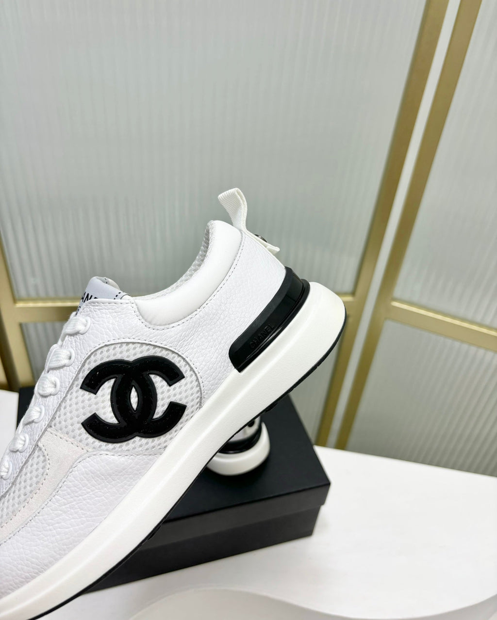 CHANEL SNEAKER IN WHITE SUEDE AND BREATHABLE MESH