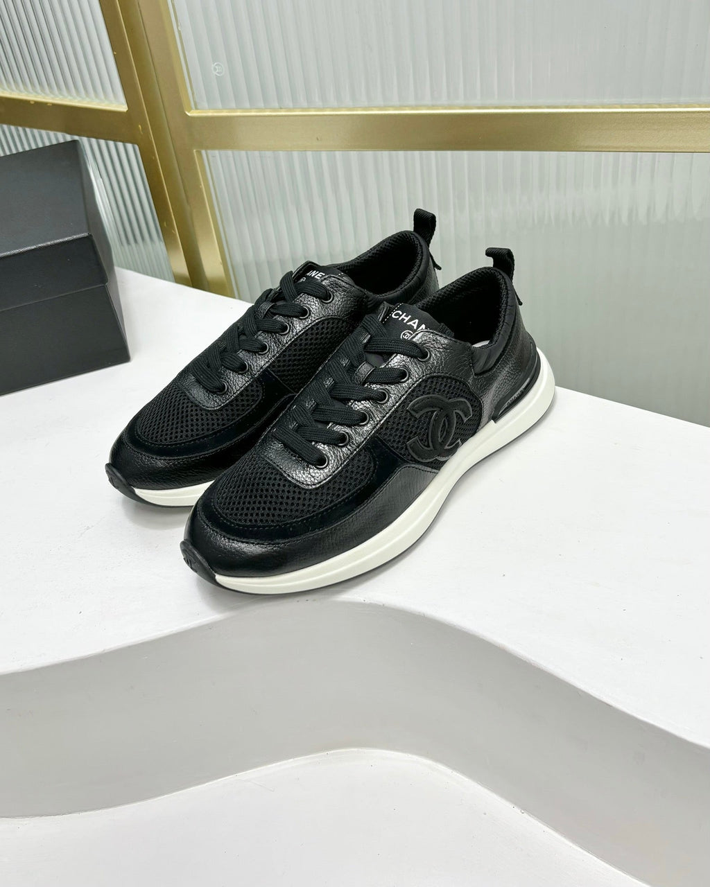 CHANEL SNEAKER IN BLACK SUEDE