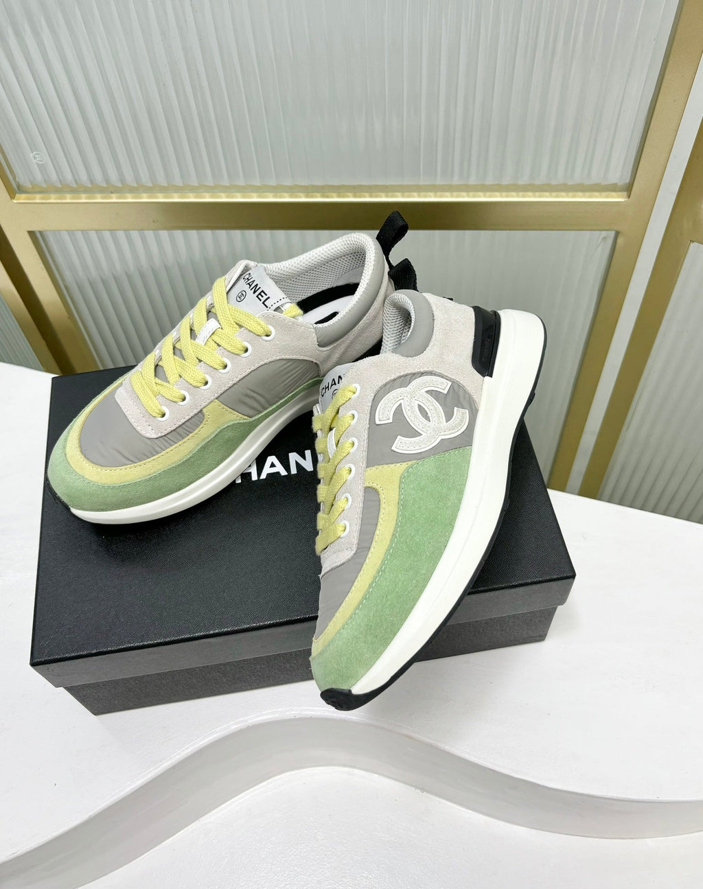CHANEL SNEAKER IN MULTICOLOR SUEDE