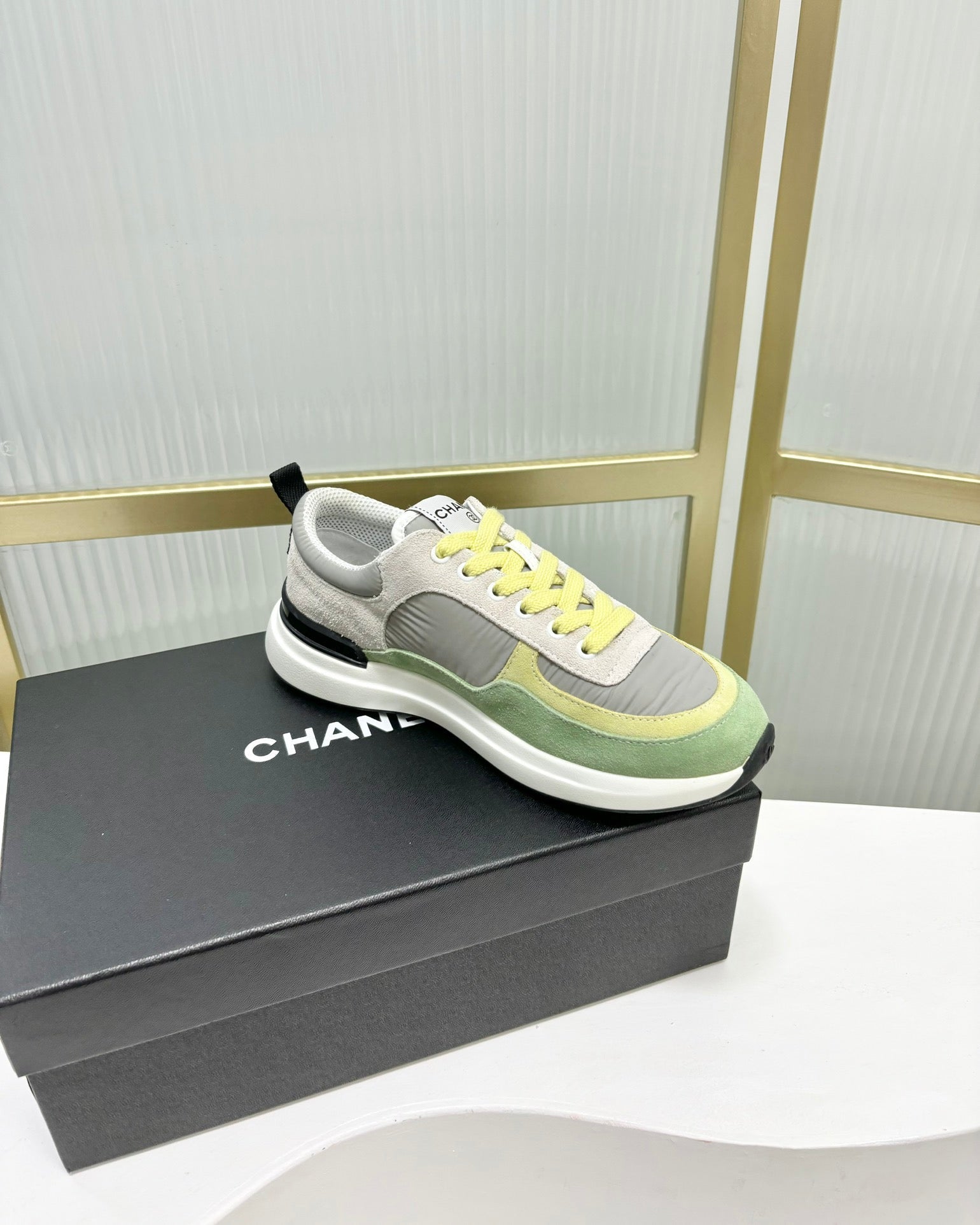 CHANEL SNEAKER IN MULTICOLOR SUEDE