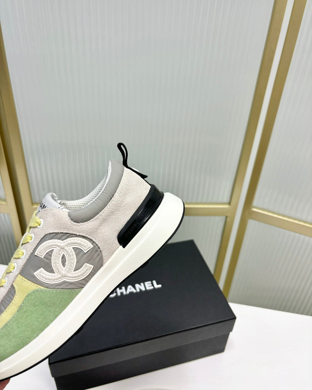 CHANEL SNEAKER IN MULTICOLOR SUEDE