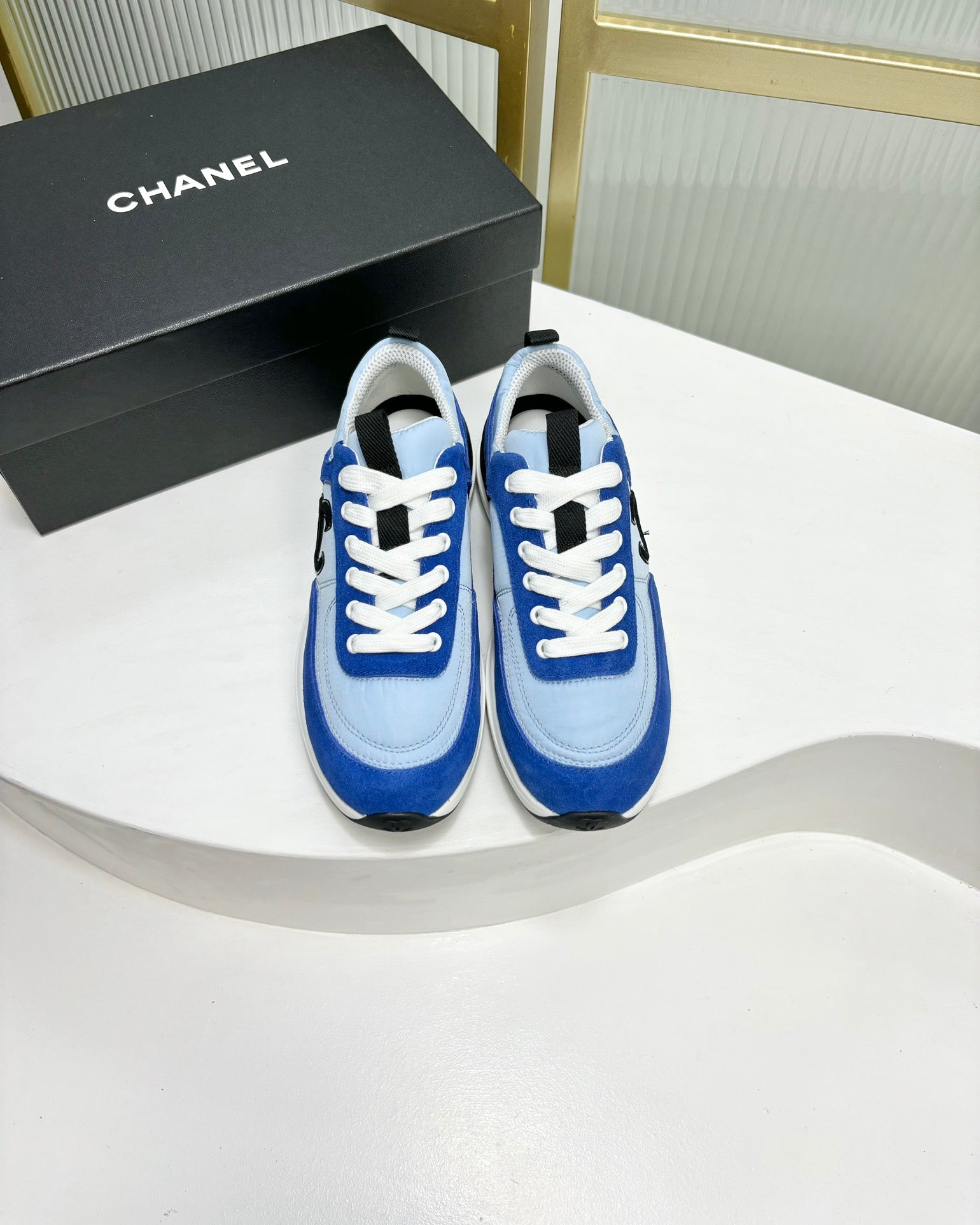 CHANEL SNEAKER IN SKY MIX COBALT BLUE SUEDE