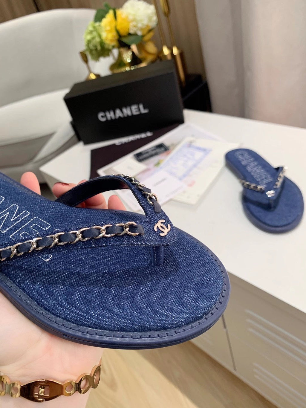 CHANEL THONG SLIPPERS IN COBALT BLUE DENIM