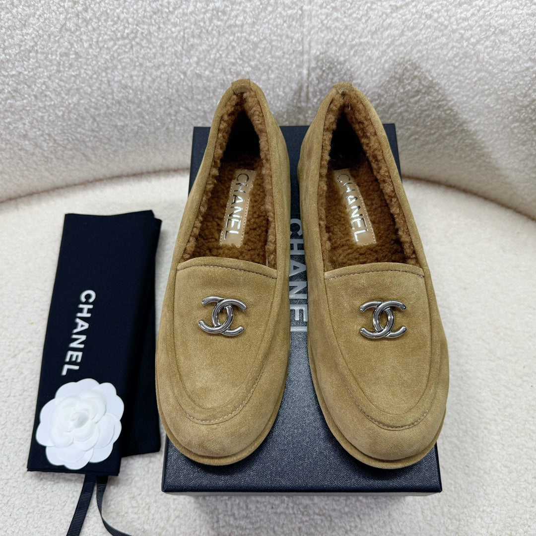CHANEL LOAFER IN PEANUT BROWN SUEDE AND WOOL LINING