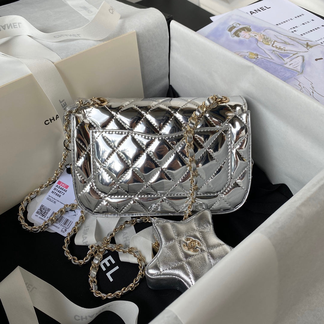CHANEL MINI 19 FLAP BAG IN SILVER METALLIC CALFSKIN WITH STRAP