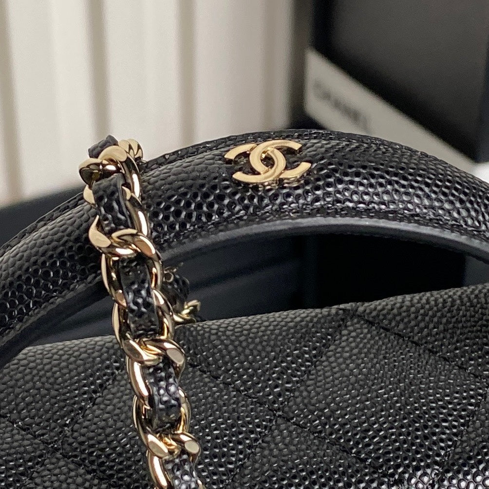 CHANEL COSMETIC BAG 19 IN BLACK GRAINED CALFSKIN GOLD HARDWARE