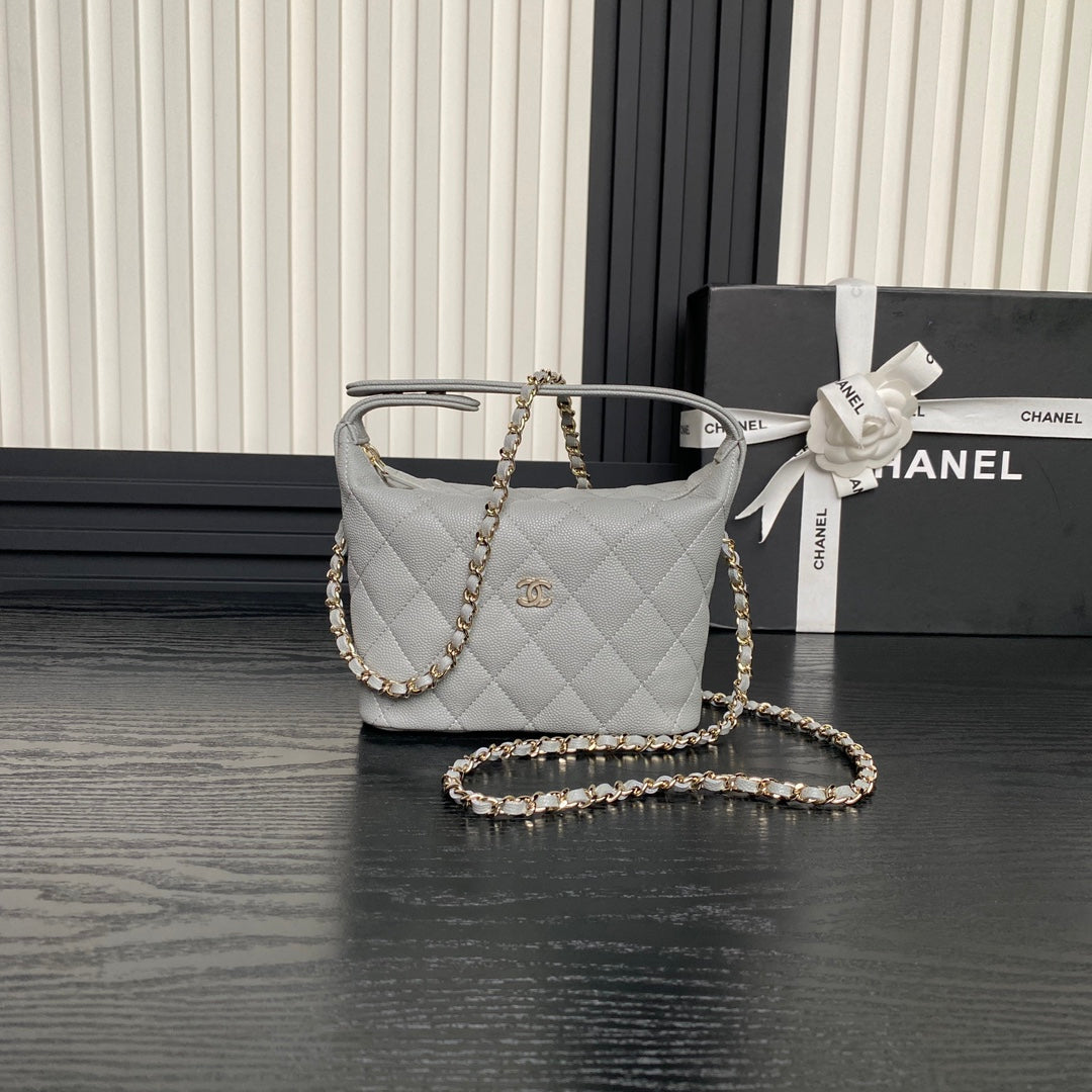 CHANEL HOBO BAG 21 IN RHINO GRAY GRAINED CALFSKIN GOLD HARDWARE