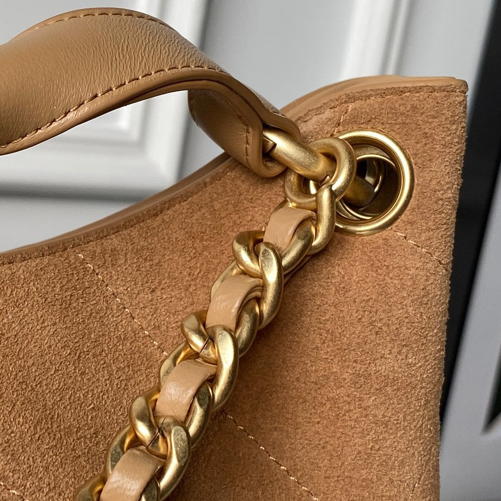 CHANEL 25S HOBO BAG 31 IN CARAMEL BROWN SUEDE WITH GOLD HARDWARE