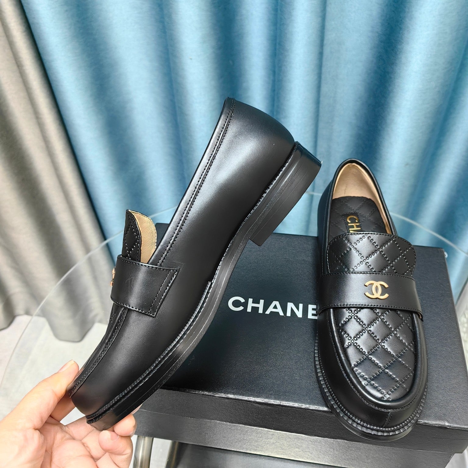 CHANEL MOASINS BLACK QUILTED CALFSKIN