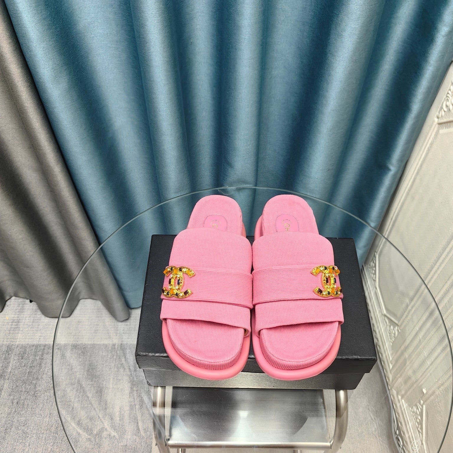 CHANEL PLATFORM HEELS SANDALS IN LIGHT PINK WOOLEN FABRIC