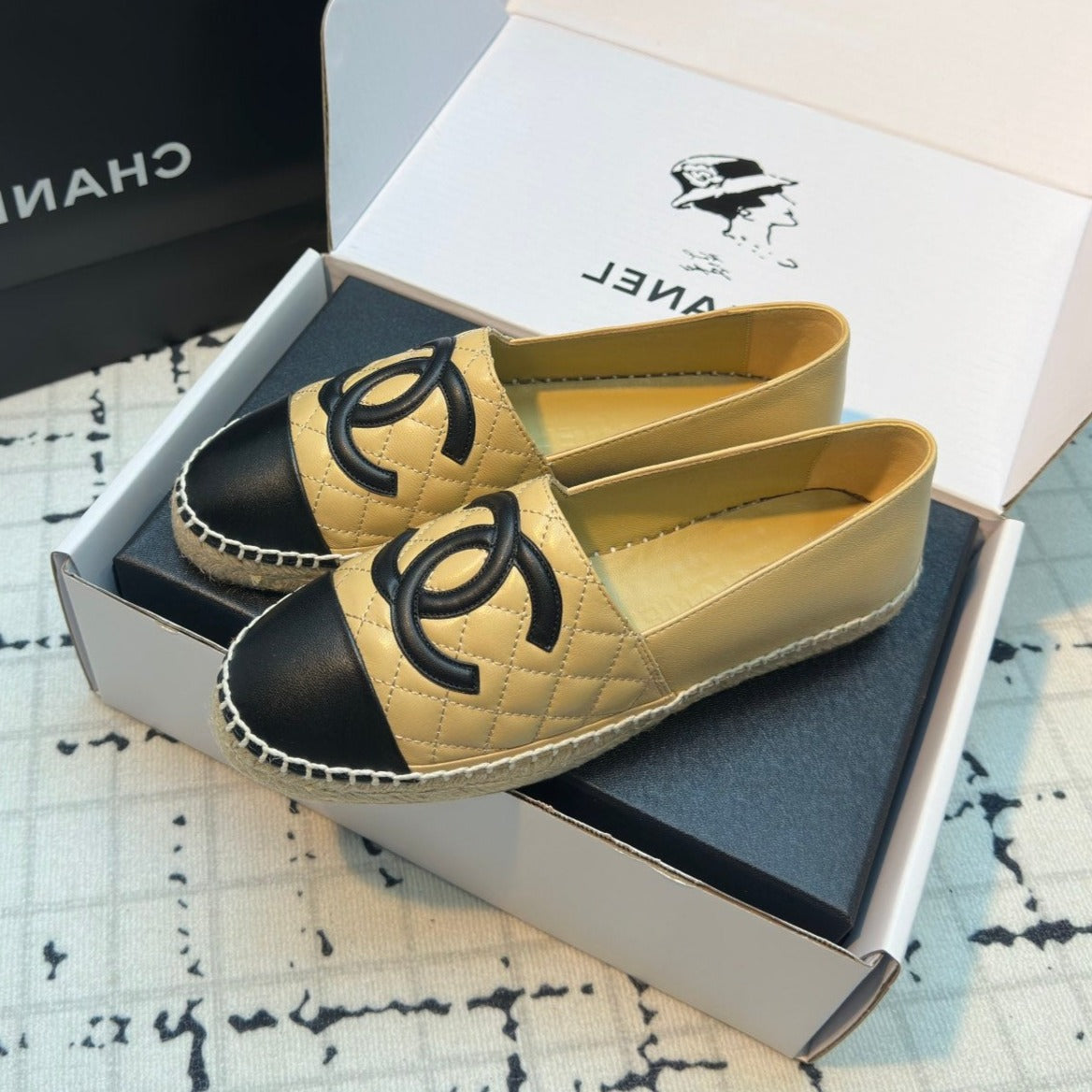 CHANEL ESPADRILLES LOAFERS IN YELLOW MIX BLACK LAMBSKIN