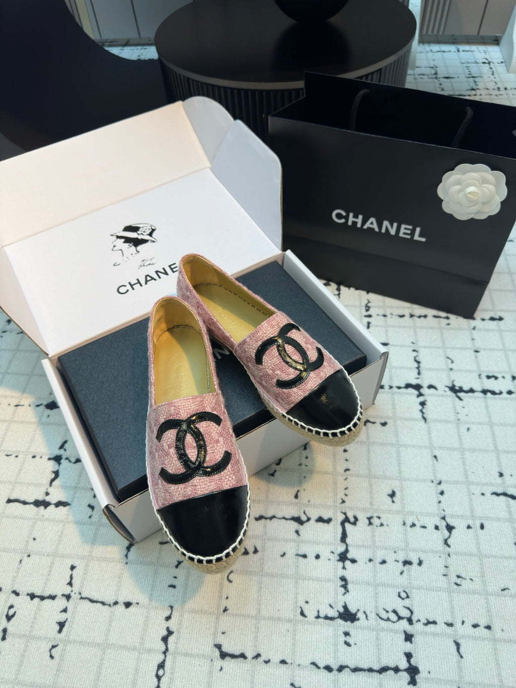 CHANEL ESPADRILLES LOAFERS IN LIGHT PINK TWEED AND BLACK LAMBSKIN