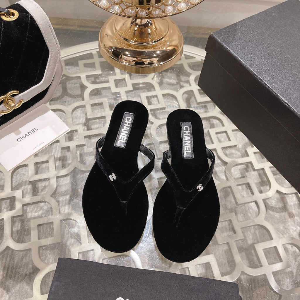 CHANEL Double  Velvet Flip Flop Thongs Black