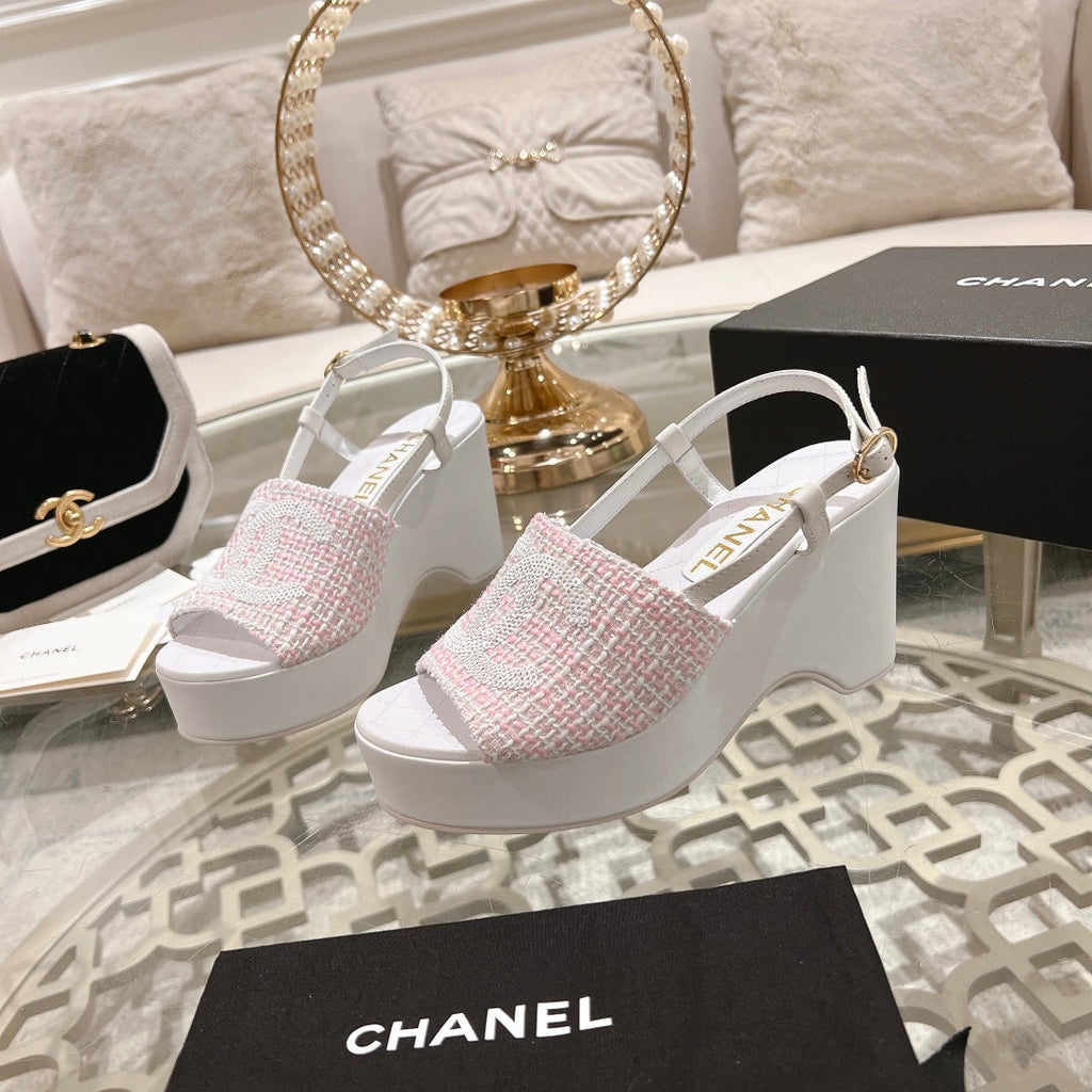 CHANEL WEDGE SANDALS IN LIGHT PINK FABRIC WITH WHITE LOGO