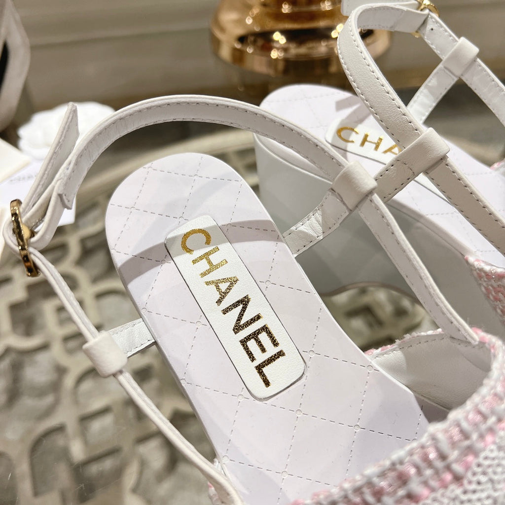 CHANEL WEDGE SANDALS IN LIGHT PINK FABRIC WITH WHITE LOGO