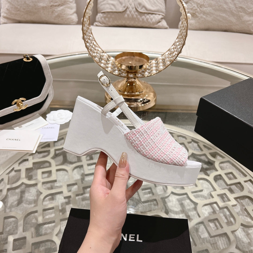 CHANEL WEDGE SANDALS IN LIGHT PINK FABRIC WITH WHITE LOGO