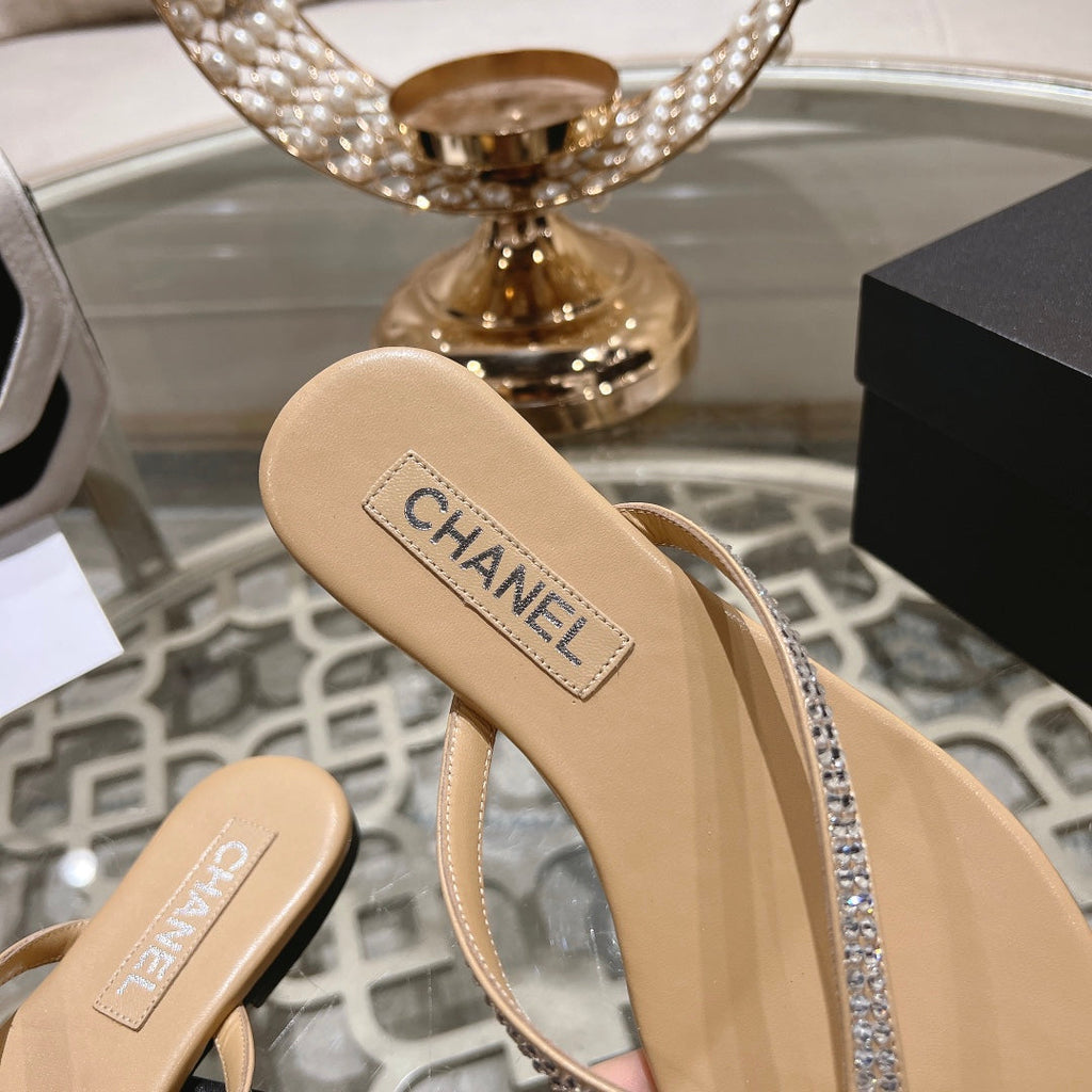 CHANEL RHINESTONES THONG SANDAL IN MACAROON TAN LAMBSKIN