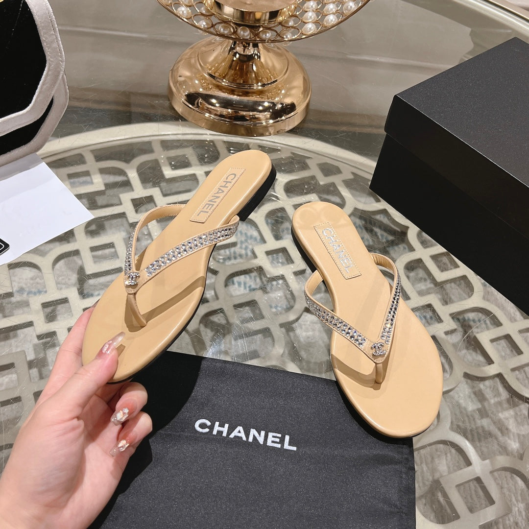 CHANEL RHINESTONES THONG SANDAL IN MACAROON TAN LAMBSKIN